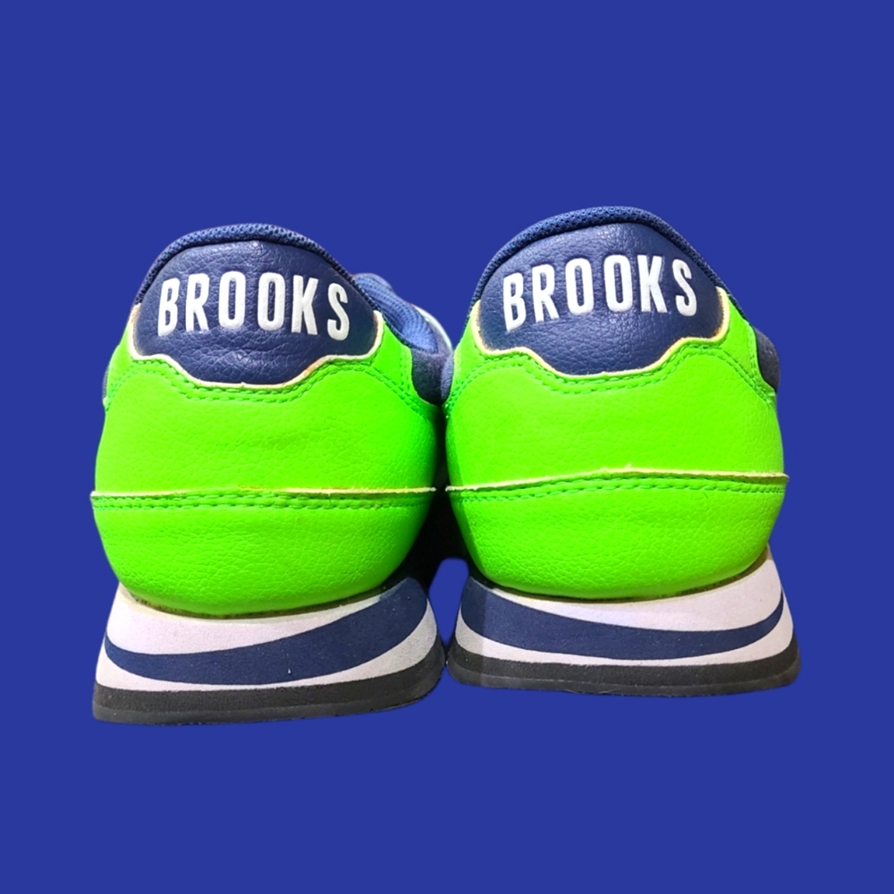 Brooks Tennis Shoes
